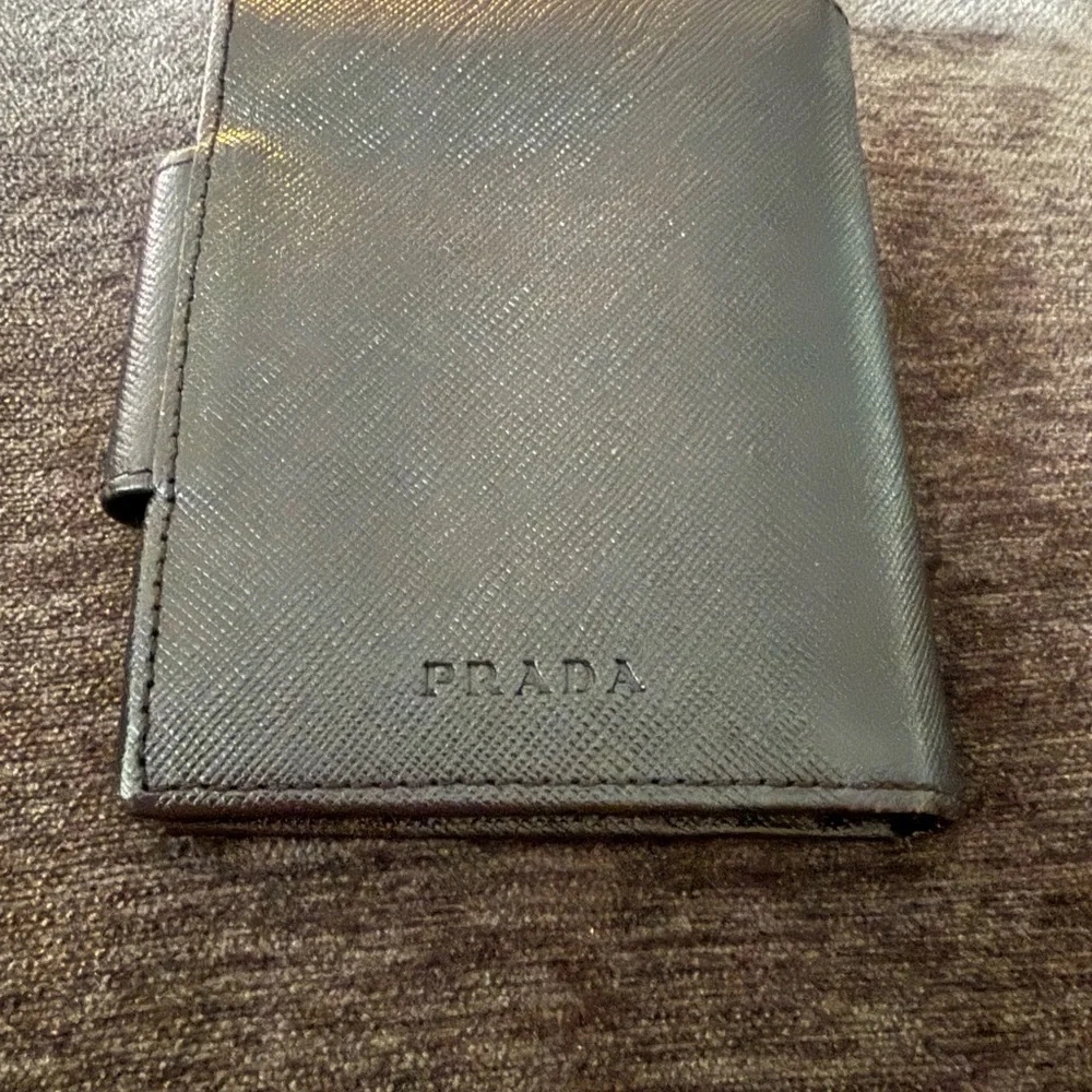 Prada authentic Tessuto Black Leather Card Holder wallet new in box